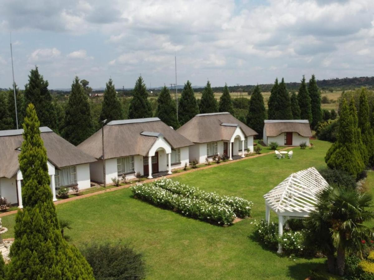 Lyon Paradise Bed & Breakfast Potchefstroom Exterior photo